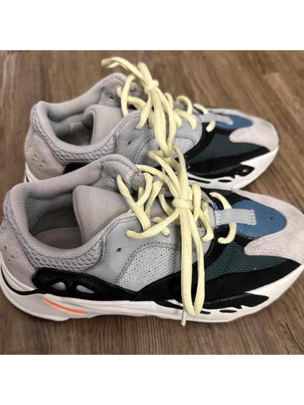 Yeezy Men's Multi and Grey Trainer